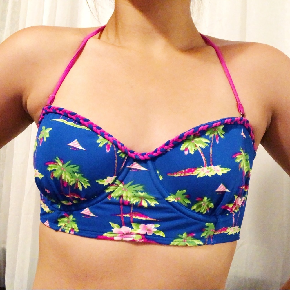 Hollister Palm Tree Underwire Bikini Top